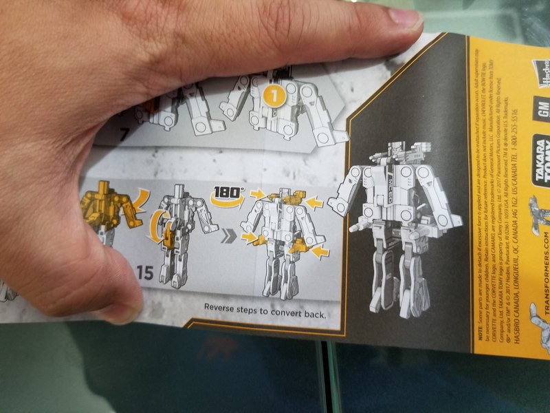 Sdcc 2018 Bumblebee Retro Rock In Hand Combined Microcassettes  (8 of 11)